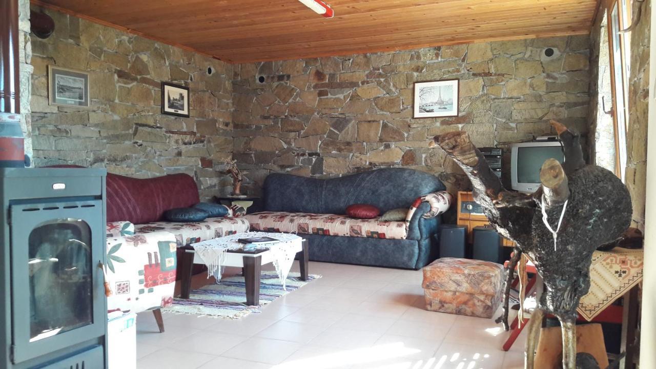 Yuvalar Mihaela Lake Retreat מראה חיצוני תמונה