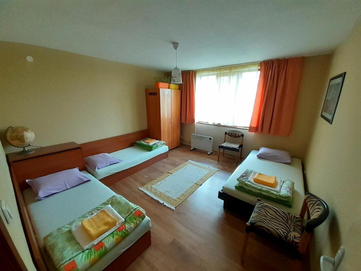 Yuvalar Mihaela Lake Retreat מראה חיצוני תמונה