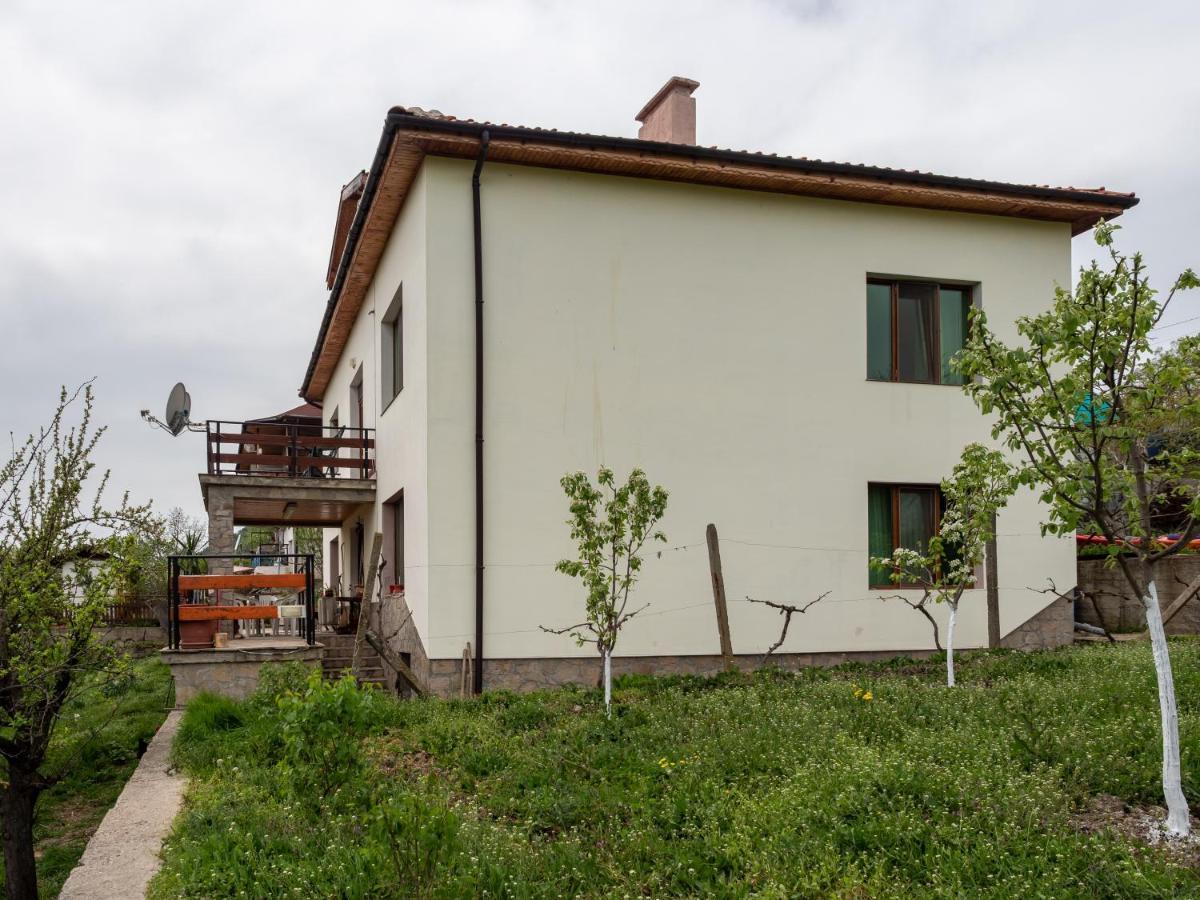 Yuvalar Mihaela Lake Retreat מראה חיצוני תמונה